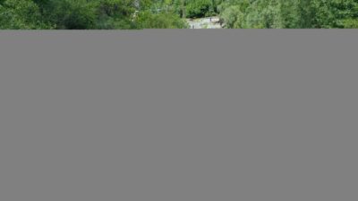 IĞDIR (AA) – Iğdır'da bulunan Gaziler Bucağı, sarp dağları ve