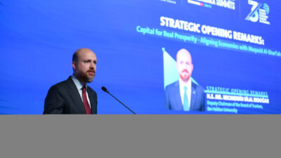- "Gençlerimizin kendi miraslarına ve atalarına güven duymalarını sağlamalıyız ki,