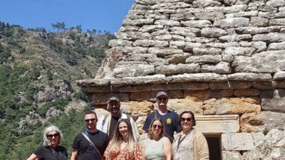 MUĞLA (AA) – Muğla'nın Marmaris ilçesinde ağırlanan İngiliz seyahat yazarları