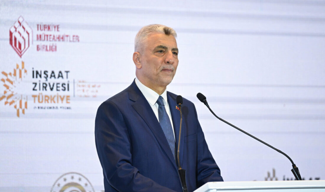 - Birleşik Krallık Ticaretten Sorumlu Devlet Bakanı Chris Bryant:
- "Serbest