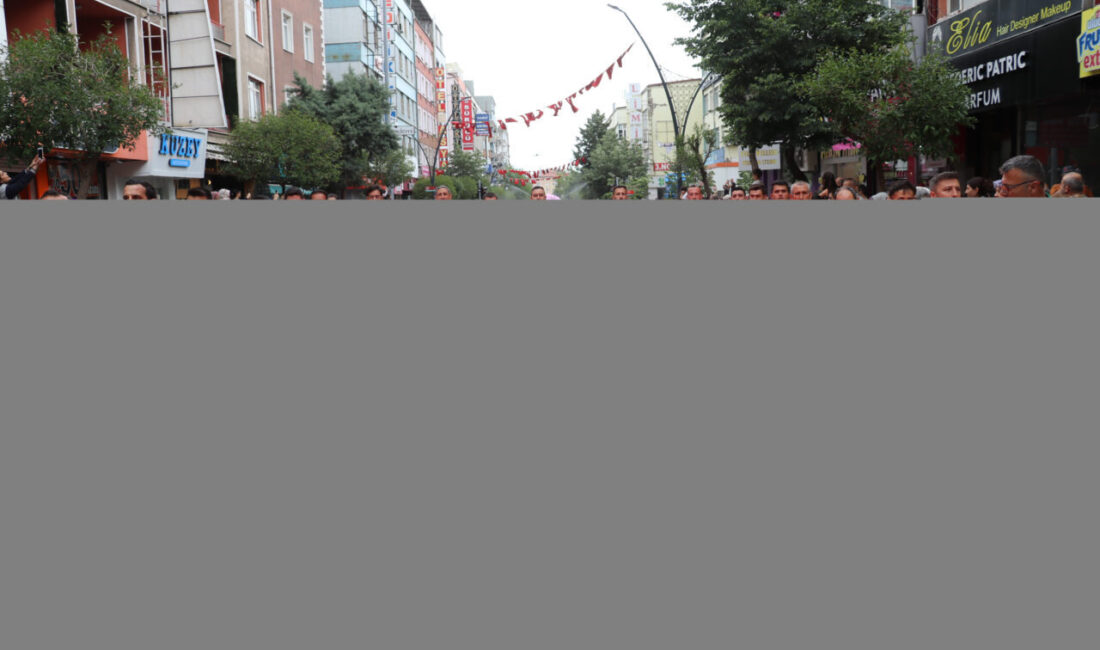 ISPARTA (AA) – Isparta'da düzenlenen 2026 Uluslararası Gül Festivali başladı.