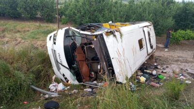 ISPARTA (AA) – Isparta'nın Gelendost ilçesinde tur otobüsünün devrilmesi sonucu