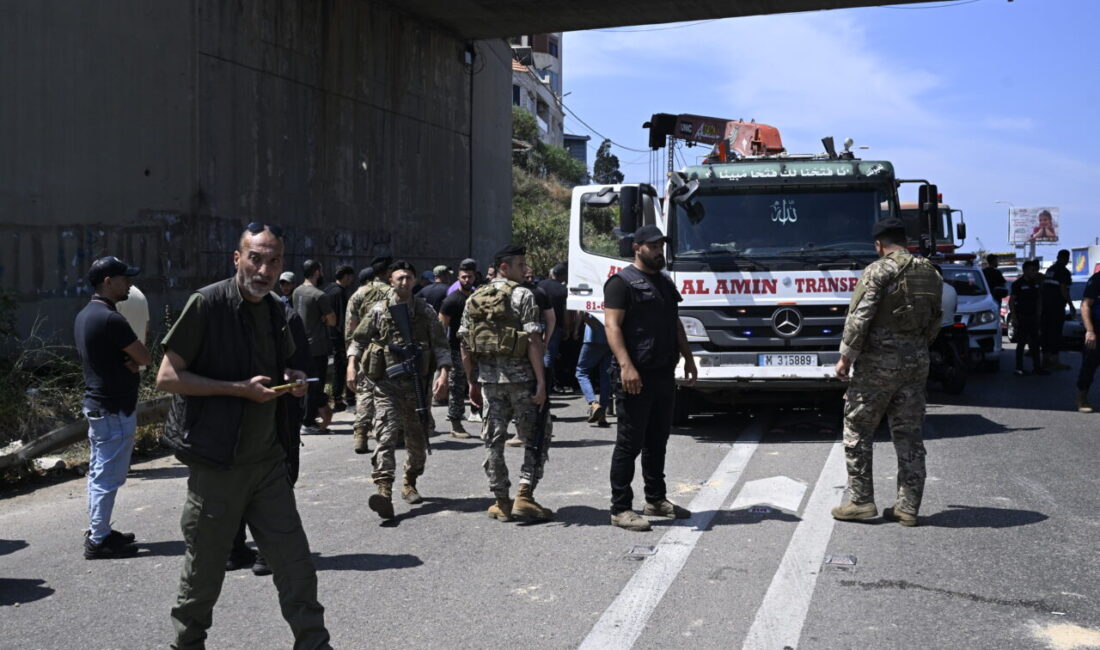 - İsrail'e ait İHA'lar, Lübnan'ın güneyindeki Nebatiye ve Sayda kentlerinde