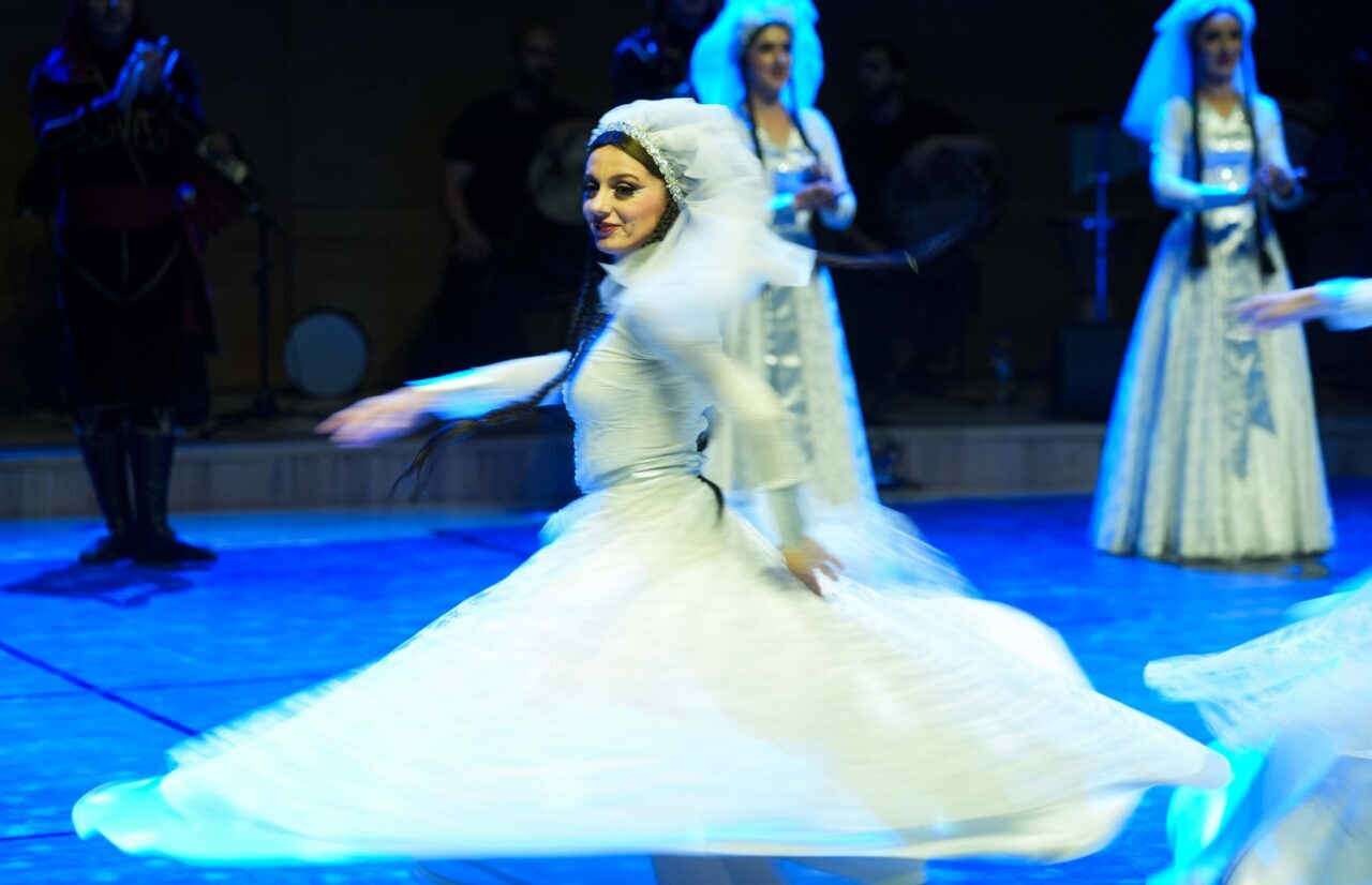 ANKARA (AA) – İstanbul Kafkas Dans Topluluğu "Kafkas Kartalları", Başkentte