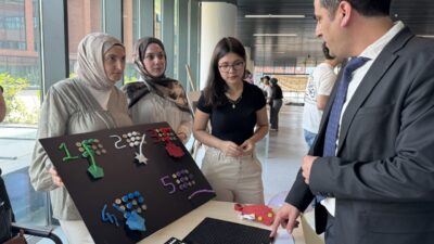 - Eğitim Bilimleri Fakültesi Dekanı Prof. Dr. Eyüp Sevimli:
- "Günümüzde
