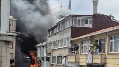 - Yan binaya da sirayet eden yangın nedeniyle tamirhanedeki motosikletler