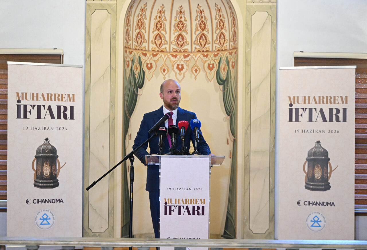 - İlim Yayma Vakfı Mütevelli Heyeti Başkanı Necmeddin Bilal Erdoğan:
-