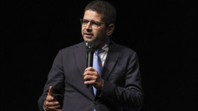 - İlim Yayma Vakfı Mütevelli Heyeti Başkanı Bilal Erdoğan:
- "Bulunduğunuz
