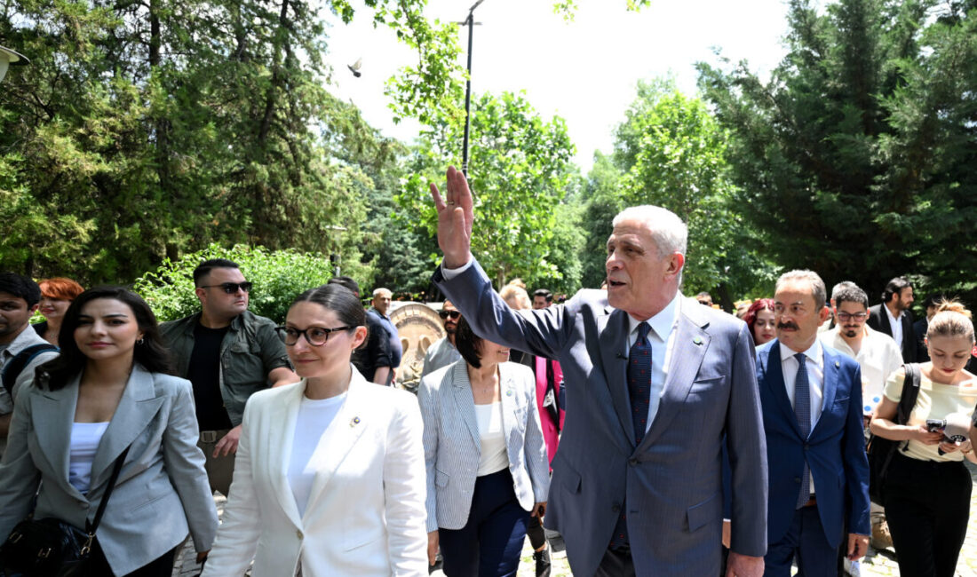 ANKARA (AA) – İYİ Parti Genel Başkanı Müsavat Dervişoğlu, Çankaya'da