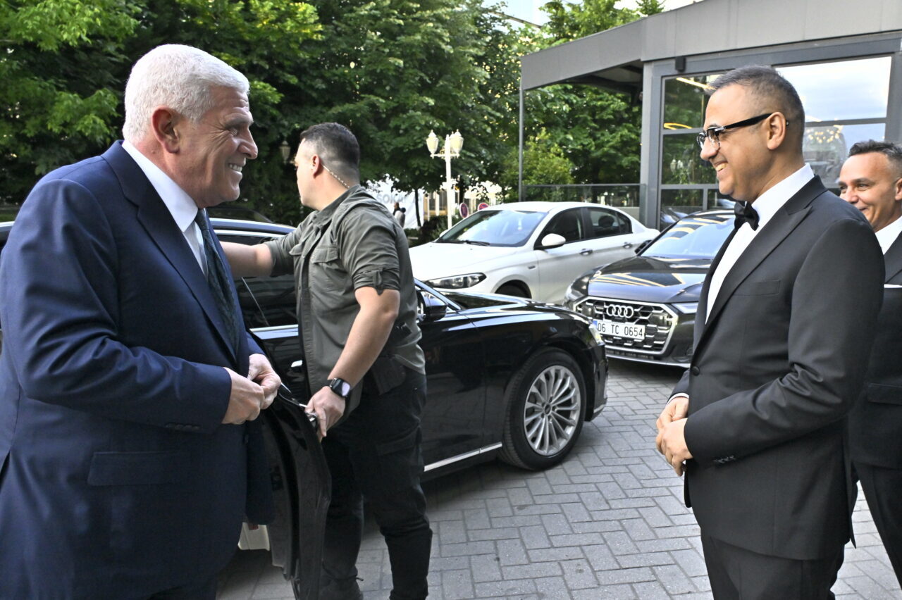 ANKARA (AA) – İYİ Parti Genel Başkanı Müsavat Dervişoğlu, Anado­lu