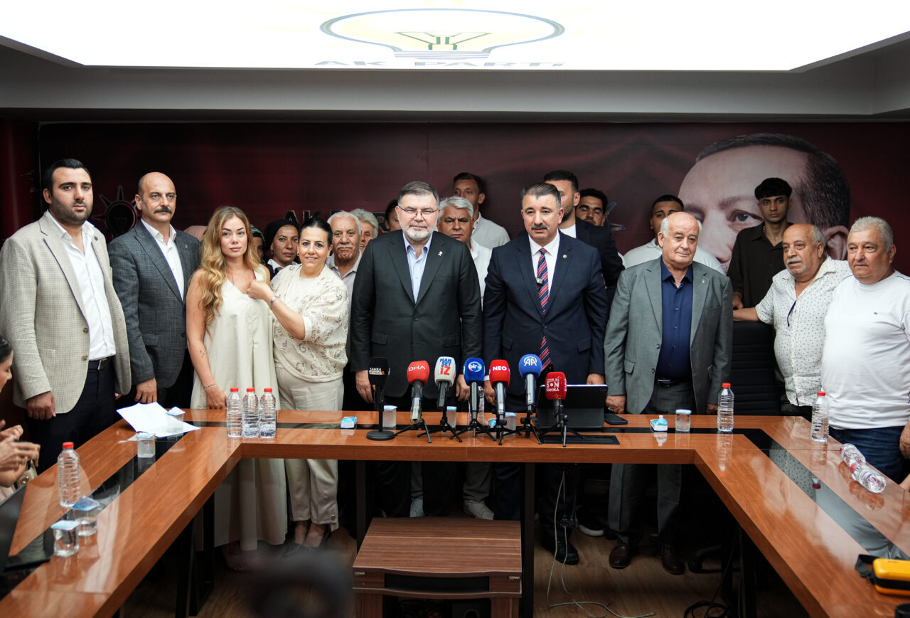 İZMİR (AA) – AK Parti İzmir İl Başkanı Bilal Saygılı,
