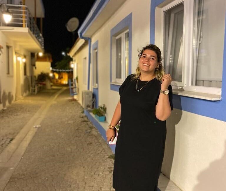İZMİR (AA) – İzmir Büyükşehir Belediyesi Eşrefpaşa Hastanesi'nde görevli diyetisyen