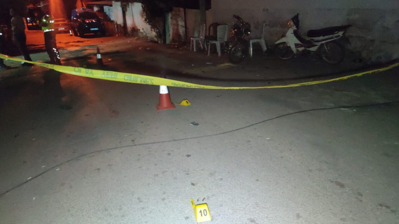 İZMİR (AA) – İzmir'in Ödemiş ilçesinde düzenlenen kına gecesinde pompalı