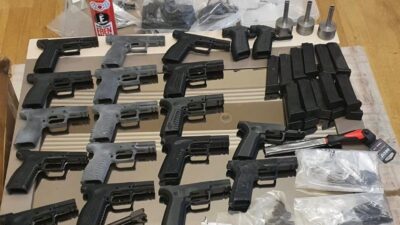 İZMİR (AA) – İzmir'de suç örgütlerine yönelik operasyonda 38 şüpheli