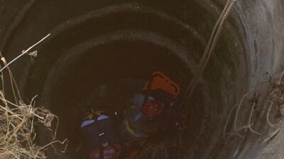 İZMİR (AA) – İzmir'in Tire ilçesinde kuyuya düşen kişi, ekiplerin