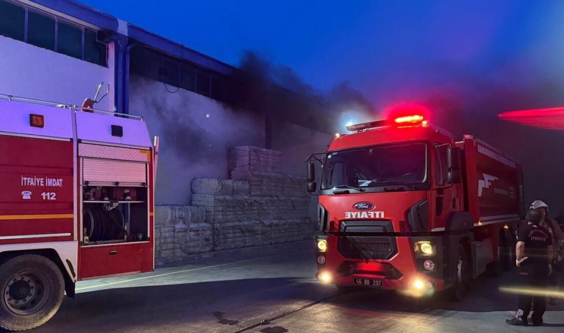 KAHRAMANMARAŞ (AA) – Kahramanmaraş'ta bir tekstil fabrikasında çıkan yangına itfaiye