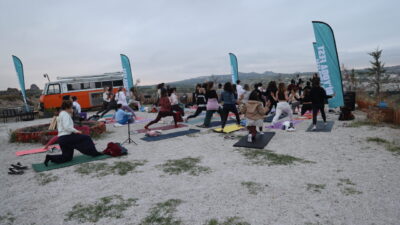 NEVŞEHİR (AA) – Kapadokya'da "21 Haziran Uluslararası Yoga Günü" dolayısıyla