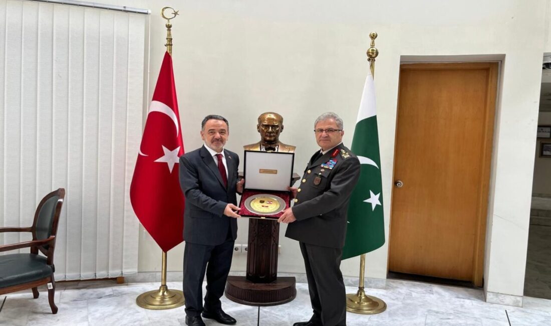 ANKARA (AA) – Kara Kuvvetleri Komutanı Orgeneral Metin Tokel, Pakistan