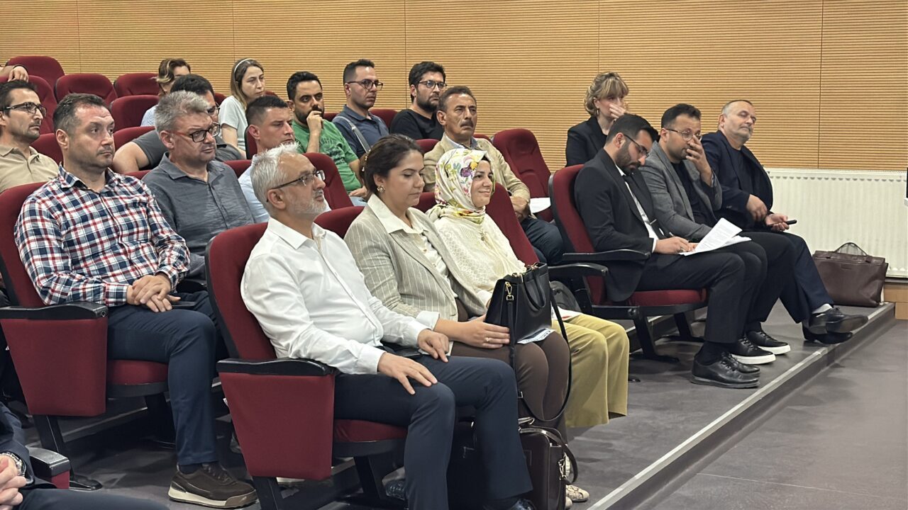 KARABÜK (AA) – Karabük Üniversitesi (KBÜ) Kamu Politikaları Araştırma ve