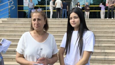 KARABÜK (AA) – Karabük'te anne ile kızı birlikte üniversite sınavı