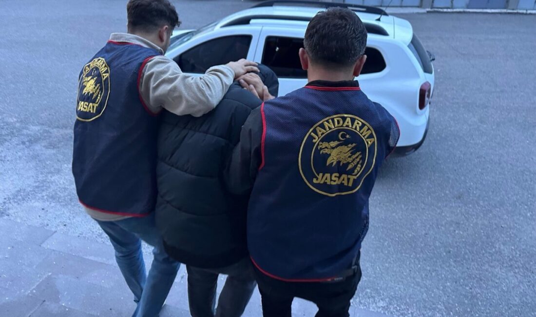 KARS (AA) – Kars'ta dolandırıcılık suçlarından hakkında 51 aranma kaydı