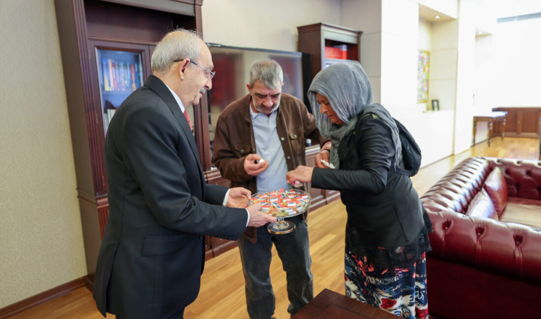 - Genel Başkan Kılıçdaroğlu'nun talimatıyla, çiftin, eski ilçe başkanlığı binasında