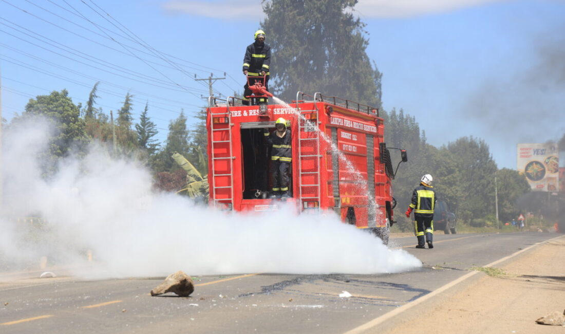 İSTANBUL (AA) – Kenya'nın orta kesimindeki Nanyuki kentinde yüzlerce genç,