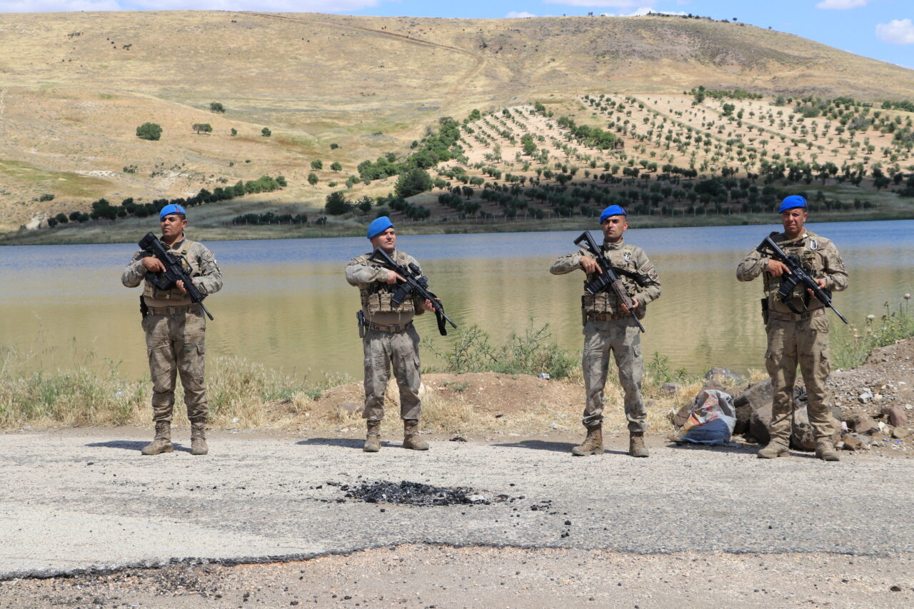 KİLİS (AA) – Kilis İl Jandarma Komutanlığı ekipleri, yaz aylarında