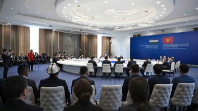 ÇOLPON-ATA (AA) – Kırgızistan'ın Çolpon-Ata kentinde, Kırgızistan-Özbekistan arasında 12. Dönem
