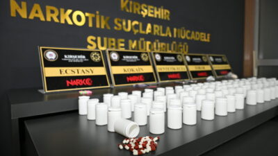 KIRŞEHİR (AA) – Kırşehir'de durdurulan araçta 4 bin 973 sentetik