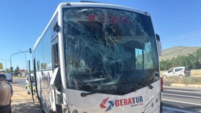 KIRŞEHİR (AA) – Kırşehir'de iki işçi servisinin karıştığı kazada ilk