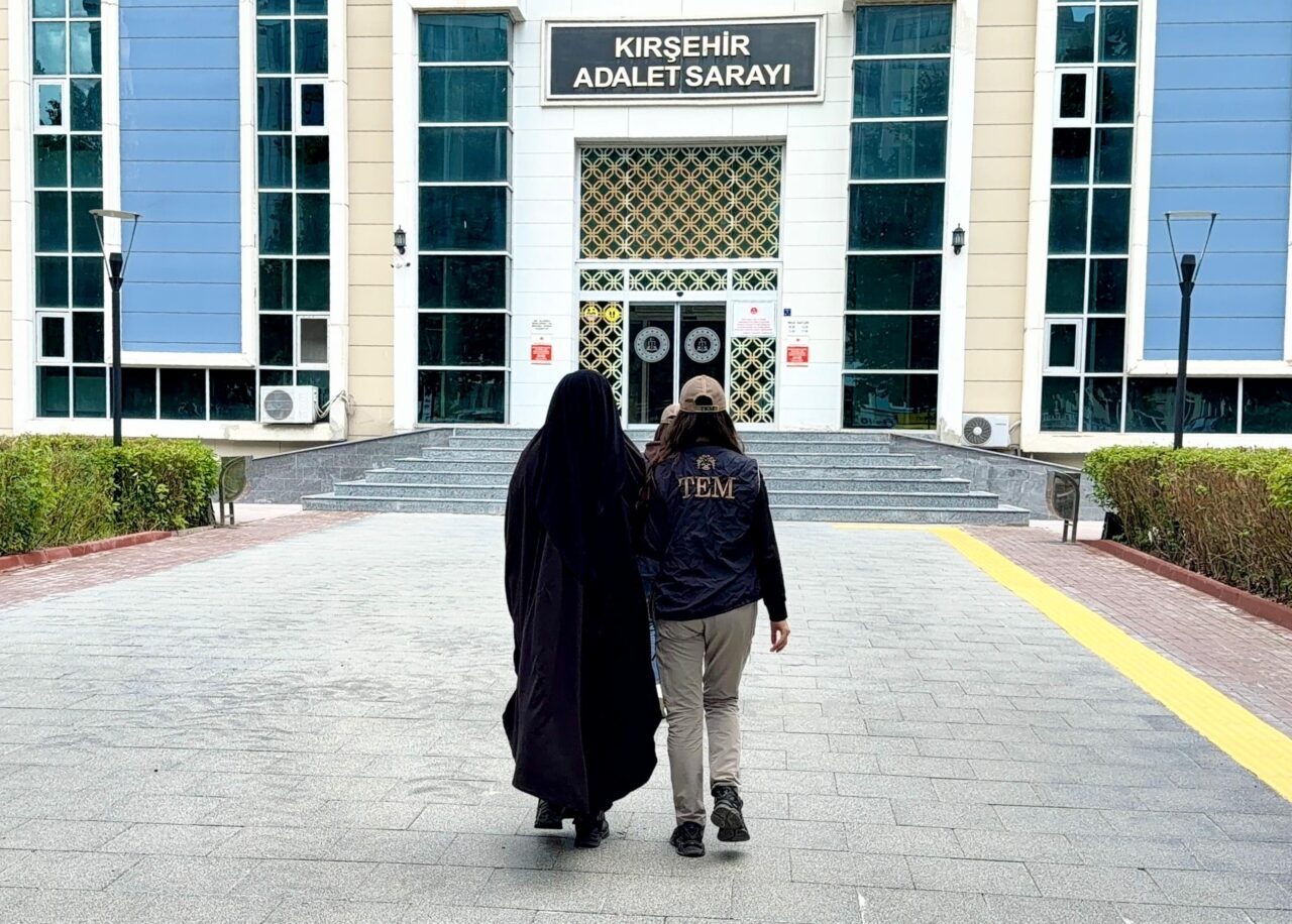 KIRŞEHİR (AA) – Kırşehir'de terör örgütü DEAŞ'a yönelik operasyonda gözaltına