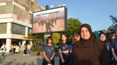 KOCAELİ (AA) – Kocaeli'nin Gebze ilçesinde bir grup bisiklet tutkunu,