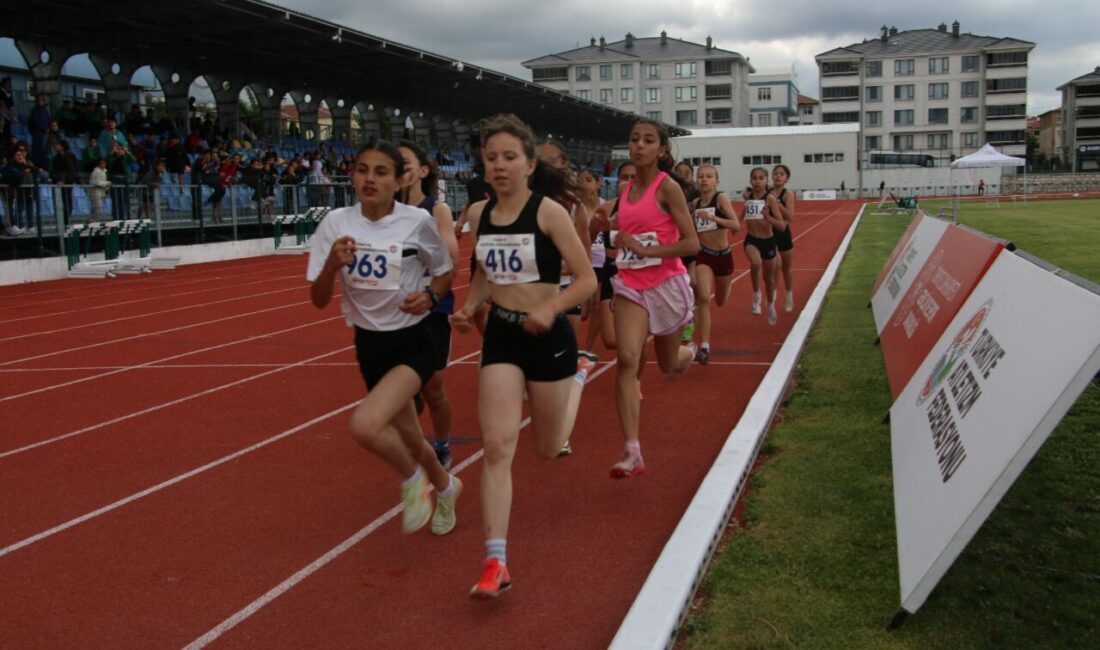 KÜTAHYA (AA) – Türkiye Atletizm Federasyonu tarafından düzenlenen 14 Yaş