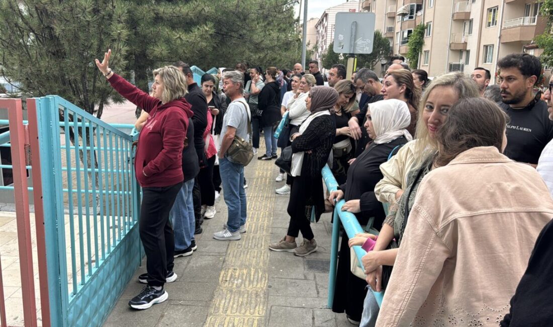 - Ortaokulların 8'inci sınıflarında okuyan 1 milyon 22 bin 658