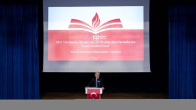 - Milli Eğitim Bakan Yardımcısı Ömer Faruk Yelkenci:
- "(İstanbul Erkek
