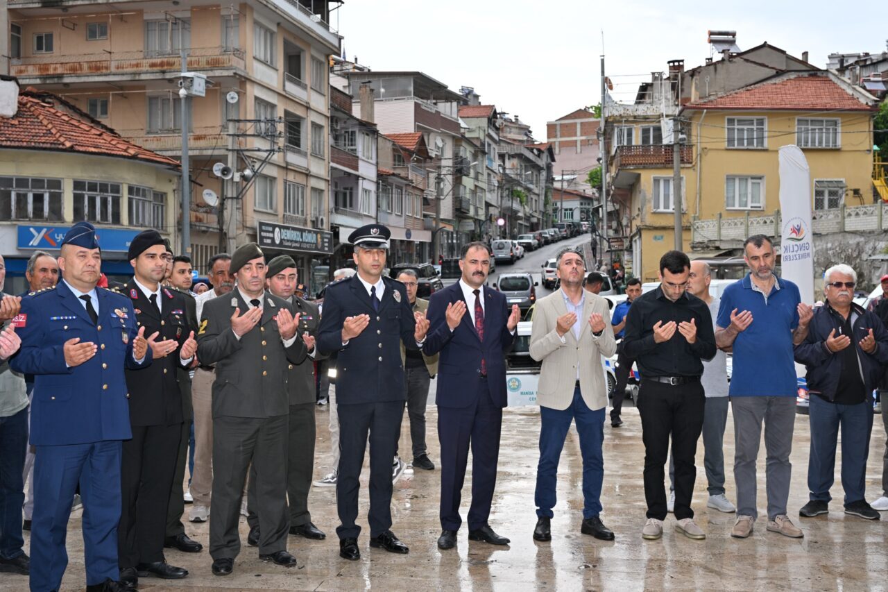 MANİSA (AA) – Manisa'nın Demirci ilçesinde yaşamını yitiren Kıbrıs gazisi