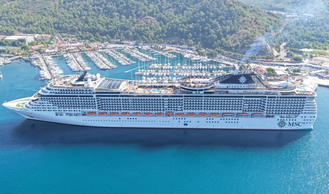 MUĞLA (AA) – Muğla'nın Marmaris ilçesine, Panama bayraklı "MSC Divina"