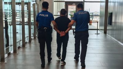 MERSİN (AA) – Hakkında 13 yıl kesinleşmiş hapis cezası bulunan