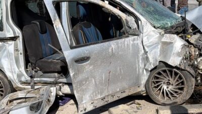 MERSİN (AA) – Mersin’in Erdemli ilçesinde hafif ticari araç ile