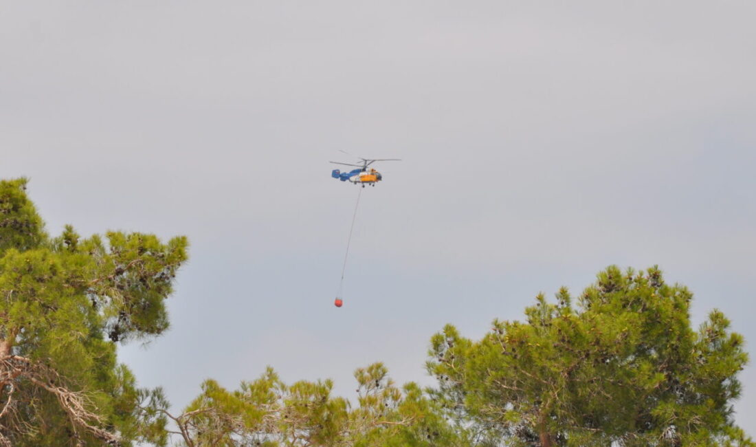 MERSİN (AA) – Mersin'in Silifke ilçesinde, helikopter destekli orman yangını