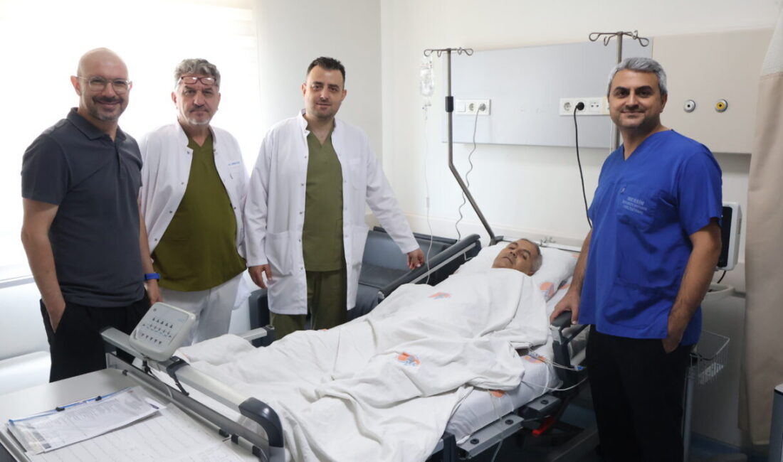 MERSİN (AA) – Mersin'de kalbi 3 kez duran Mezitli İlçe
