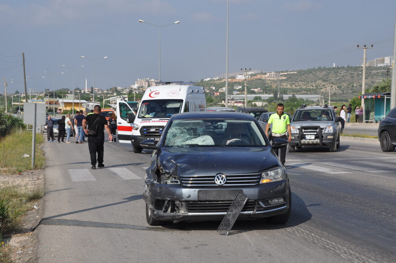 MERSİN (AA) – Mersin'in Silifke ilçesinde otomobilin motosiklete çarpması sonucu