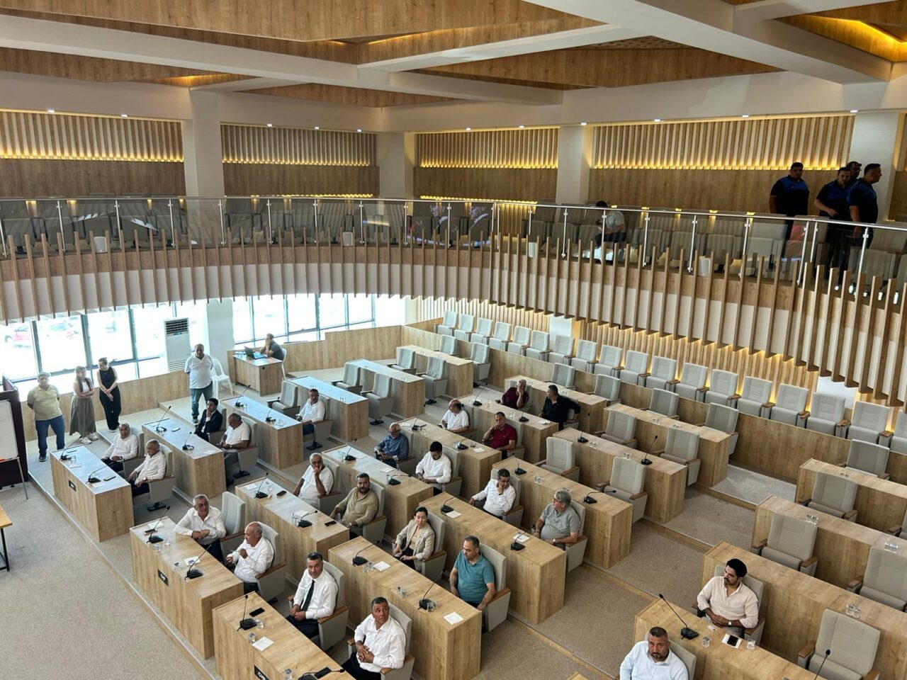 MERSİN (AA) – Silifke Belediye Başkanı Mustafa Turgut'un tutuklanıp görevden