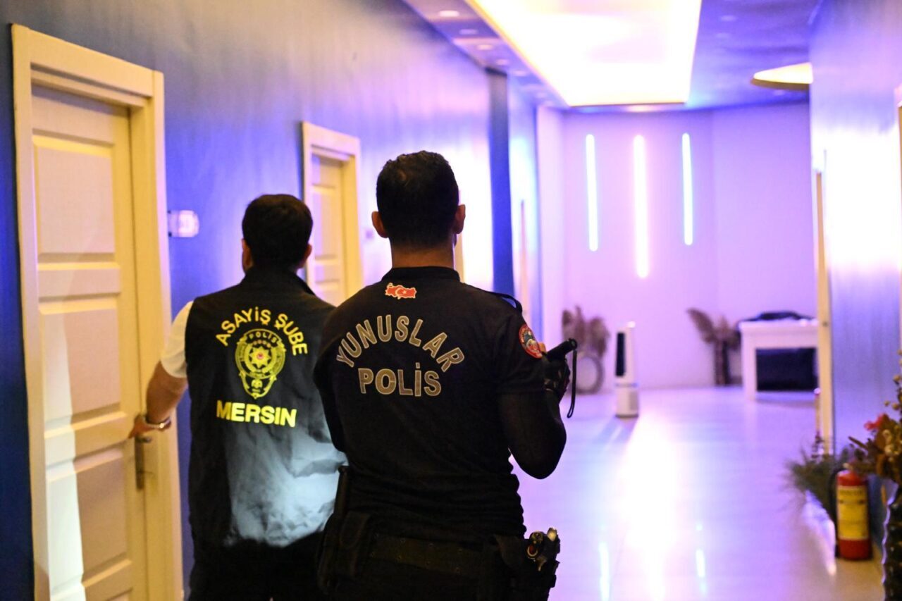 MERSİN (AA) – Mersin'de SPA merkezleri ve hamamlara yönelik denetimde