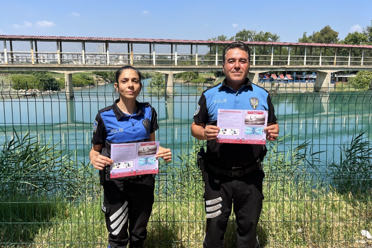 MERSİN (AA) – Mersin'in Tarsus ilçesinde polis ekipleri, yasağa ve