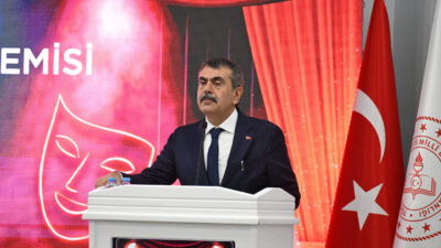 - "Bilgiyi elde eden çocuklar bu bilgiyi nasıl kullanacaklarını toplumsal