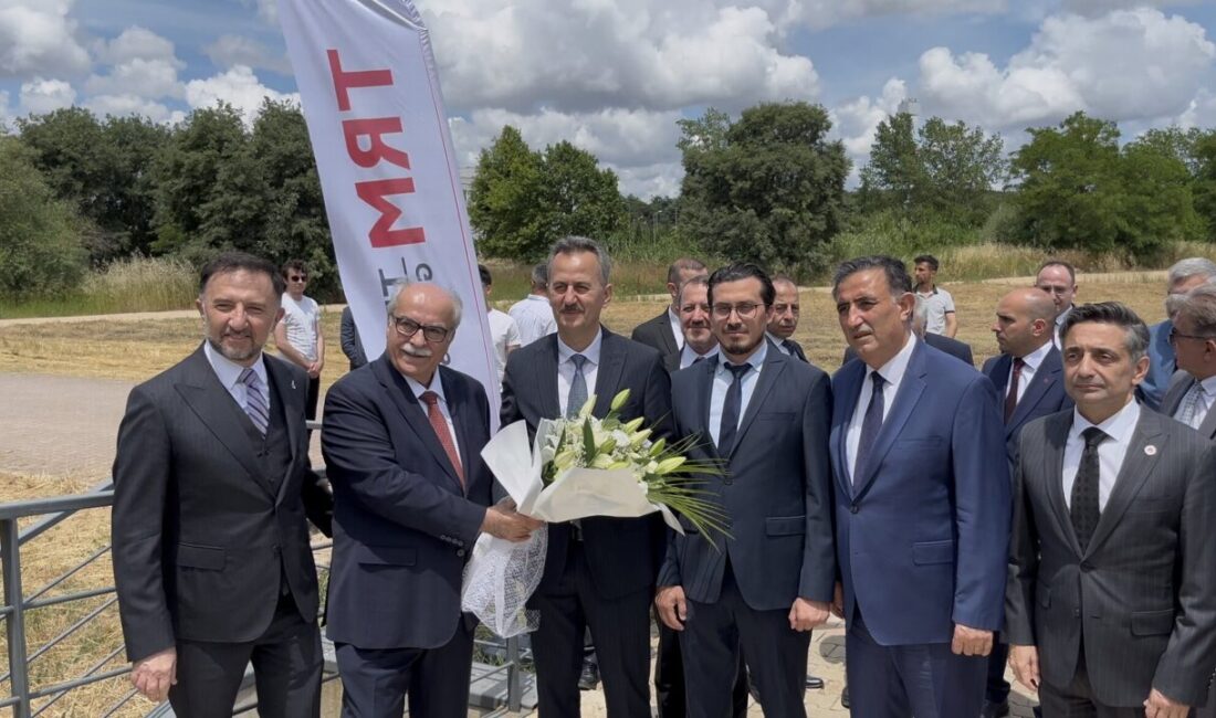 - TRMOTOR Genel Müdürü Osman Saim Dinç:
- "Geliştirdiğimiz milli motor