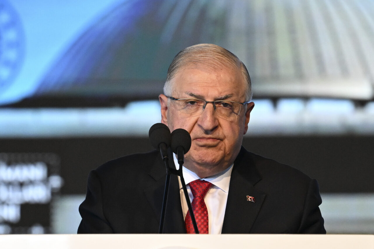 - "Geliştirilen altyapısı ve tesisleri, yenilenen pisti ve inşa edilen