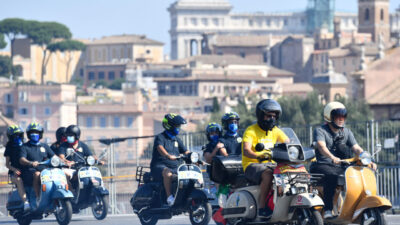 ROMA (AA) – İtalya'nın başkenti Roma'da binlerce kişinin motosikletleriyle katıldığı